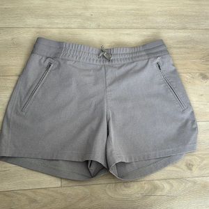 Kuhl Small Shorts